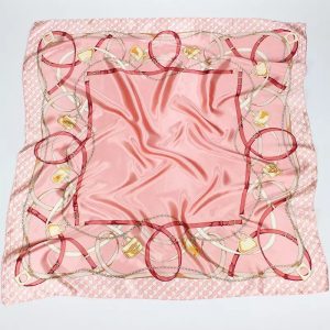 carre de soie 90 cm la petite touche glamour foulard accessoire femme