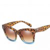 lunettes yeux de chat arrondies leopard et bleu